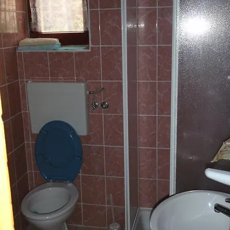 Apartment Ariana Pag Town