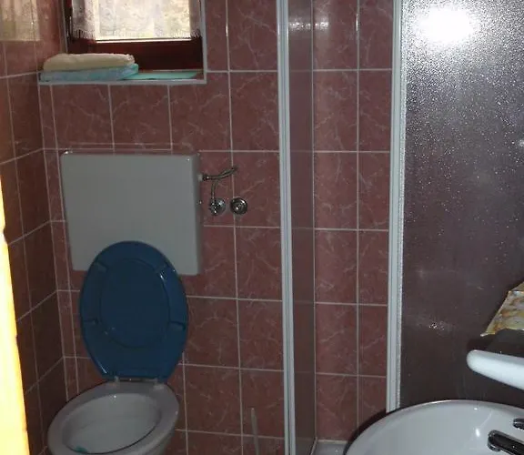 Apartment Ariana Pag Town