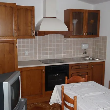 Ariana Apartman